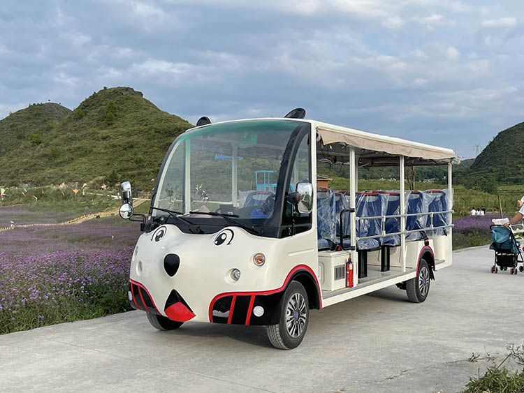 14座卡通電動(dòng)觀(guān)光車(chē) 14座卡通電動(dòng)觀(guān)光車(chē)