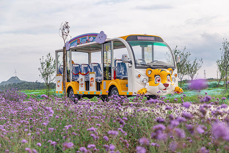 14座電動(dòng)觀光車(chē) 14座電動(dòng)觀光車(chē)