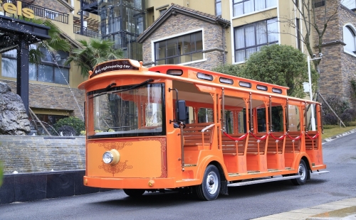 電動(dòng)觀光車多少錢一輛？忠輝電動(dòng)觀光車價(jià)格及報(bào)價(jià)